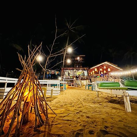 Miracles Beach Ґалле Екстер'єр фото